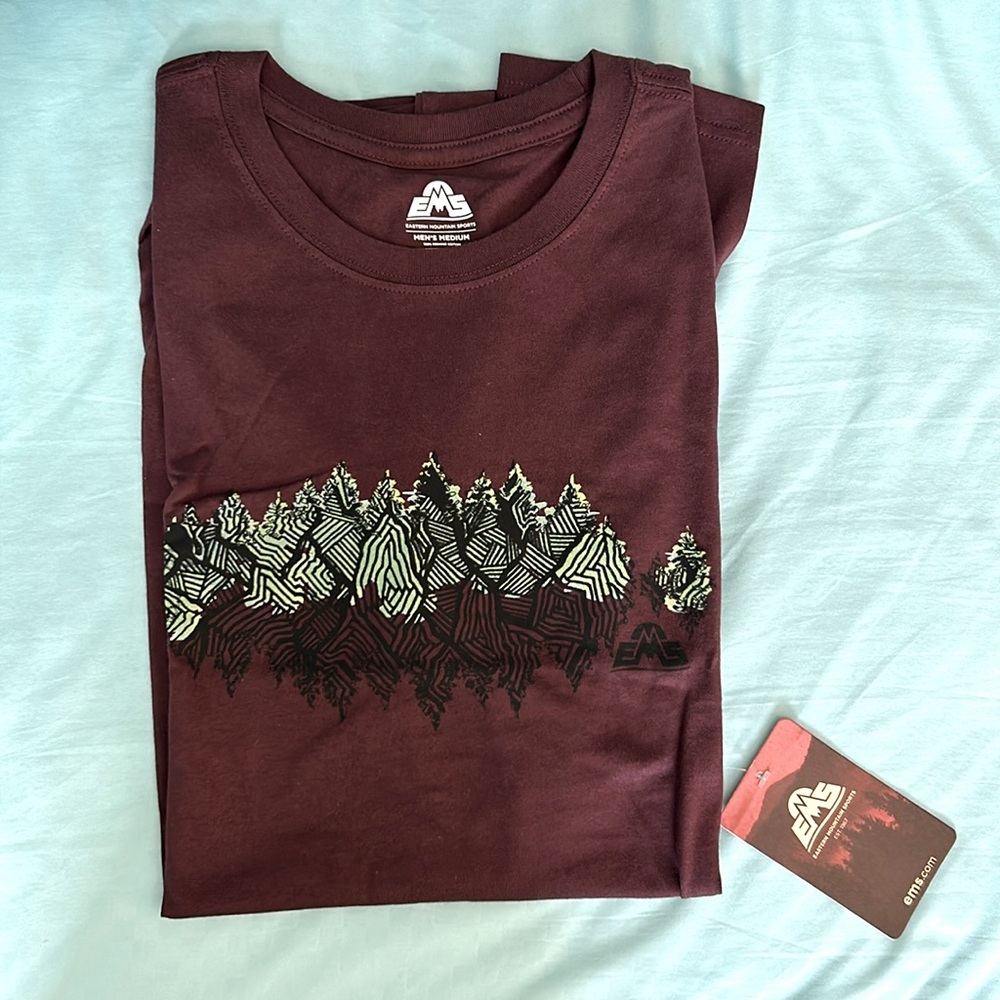 Eastern Mountain Sports (EMS) T shirt, Men’s M